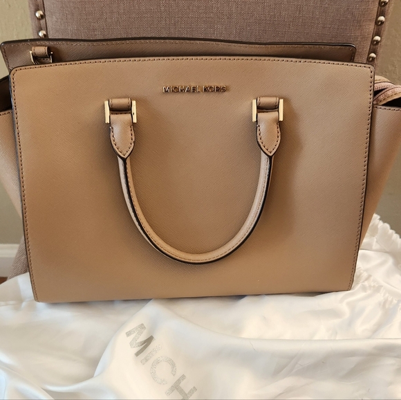Handbags - NWT Michael Kors Satchel Natural with Shoulder Strap